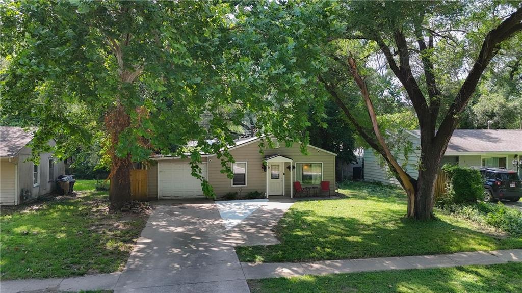 1801 Maple Lane Lawrence, KS 66044 - Photo 26 of 27