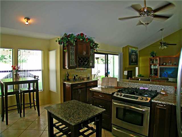 2018 Balboa Circle Vista, CA 92081 - Photo 11 of 22