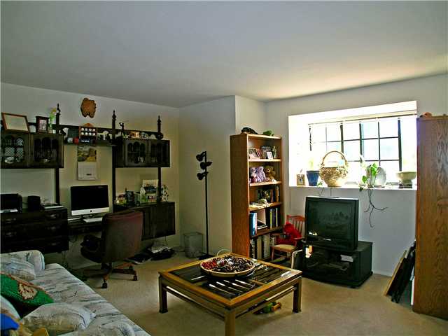2018 Balboa Circle Vista, CA 92081 - Photo 13 of 22