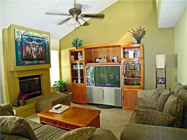 2018 Balboa Circle Vista, CA 92081 - Photo 7 of 22