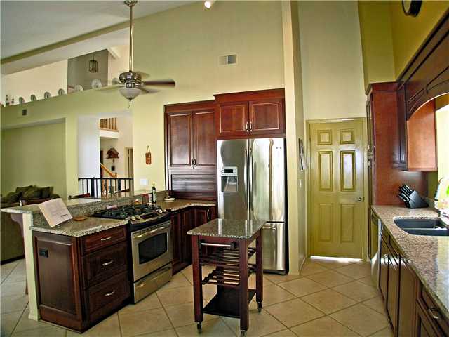 2018 Balboa Circle Vista, CA 92081 - Photo 10 of 22