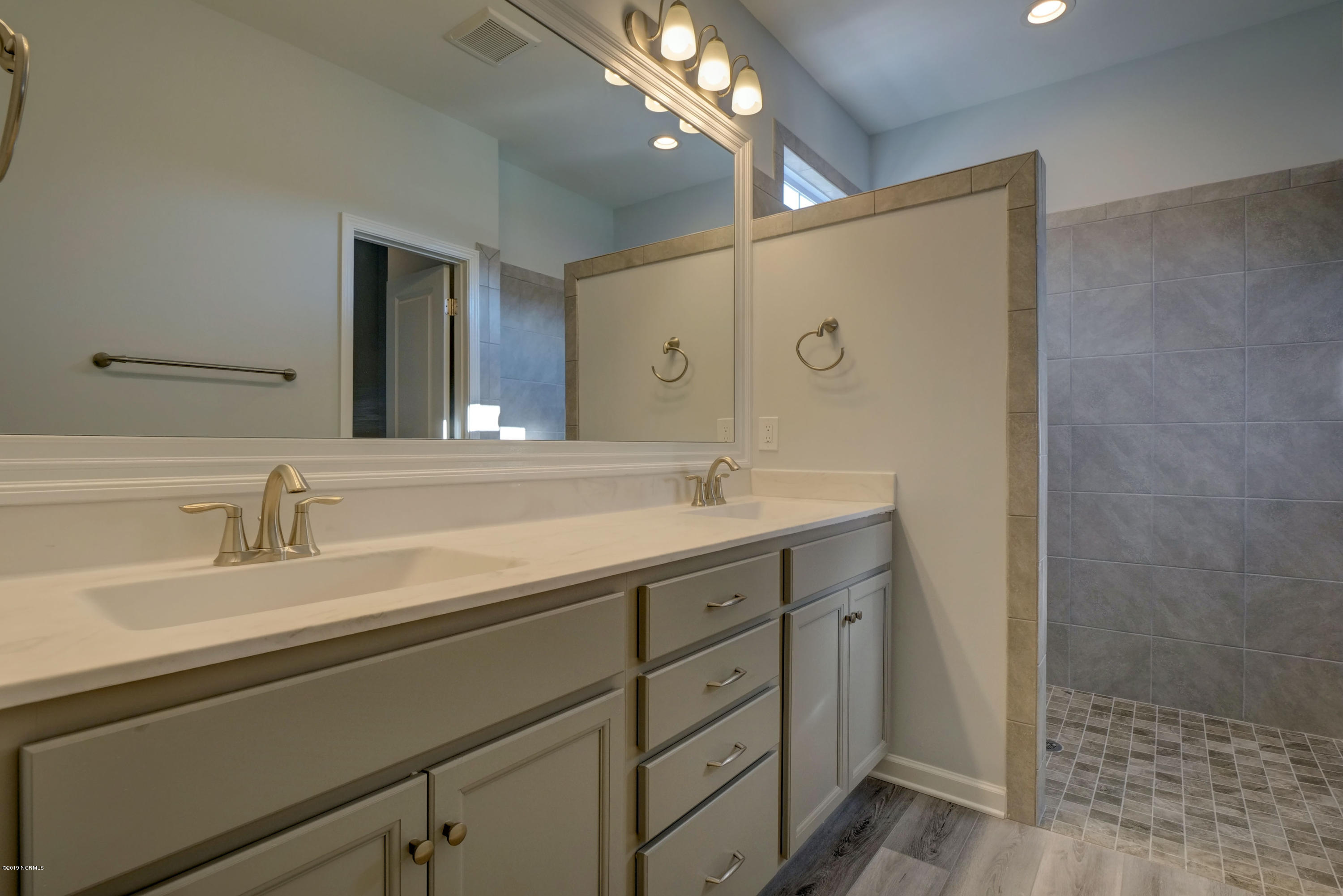 151 Violetear Ridge, Unit LOT #36 Hampstead, NC 28443 - Photo 16 of 27 P1488298_299_300_301_302_303_304