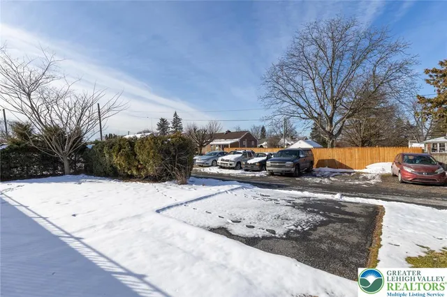 $315,000 | 652 5th Street, Whitehall, PA 18052