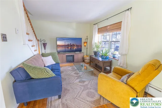 $315,000 | 652 5th Street, Whitehall, PA 18052