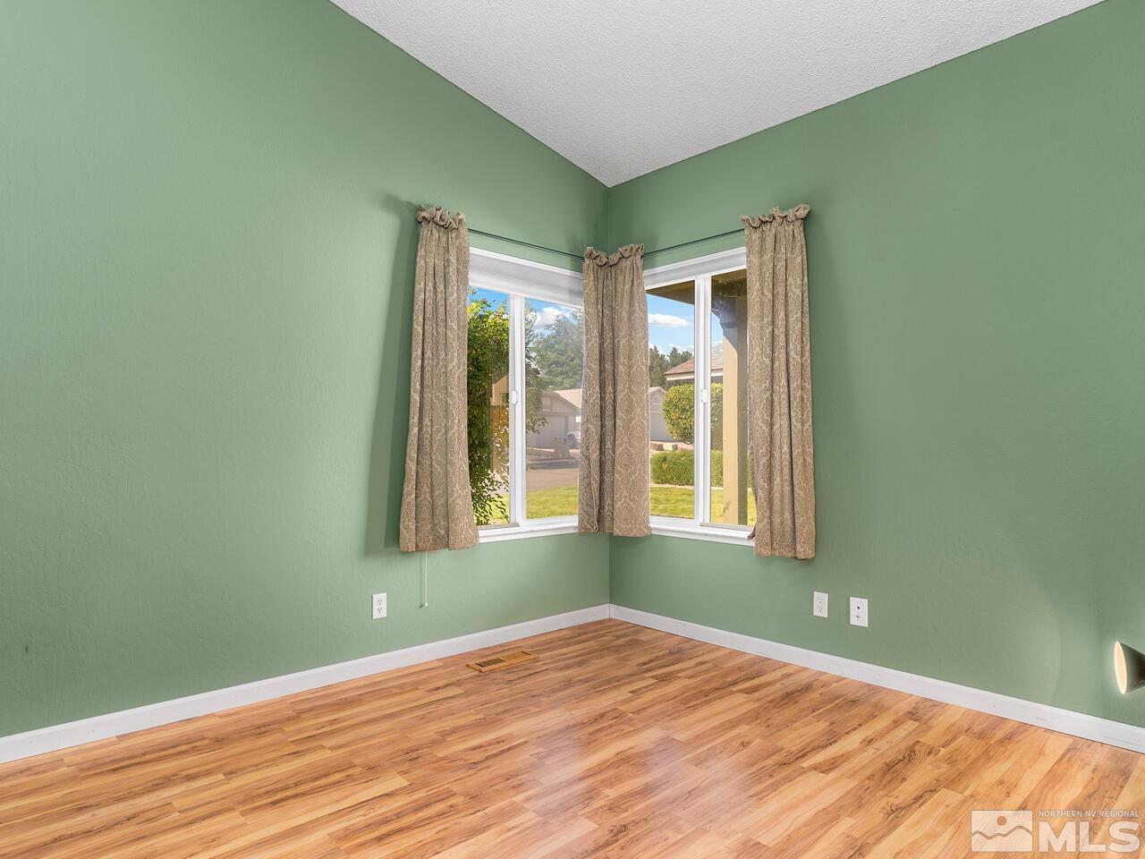 6227 Chesterfield Lane Reno, NV 89523 - Photo 11 of 16 Photo 11