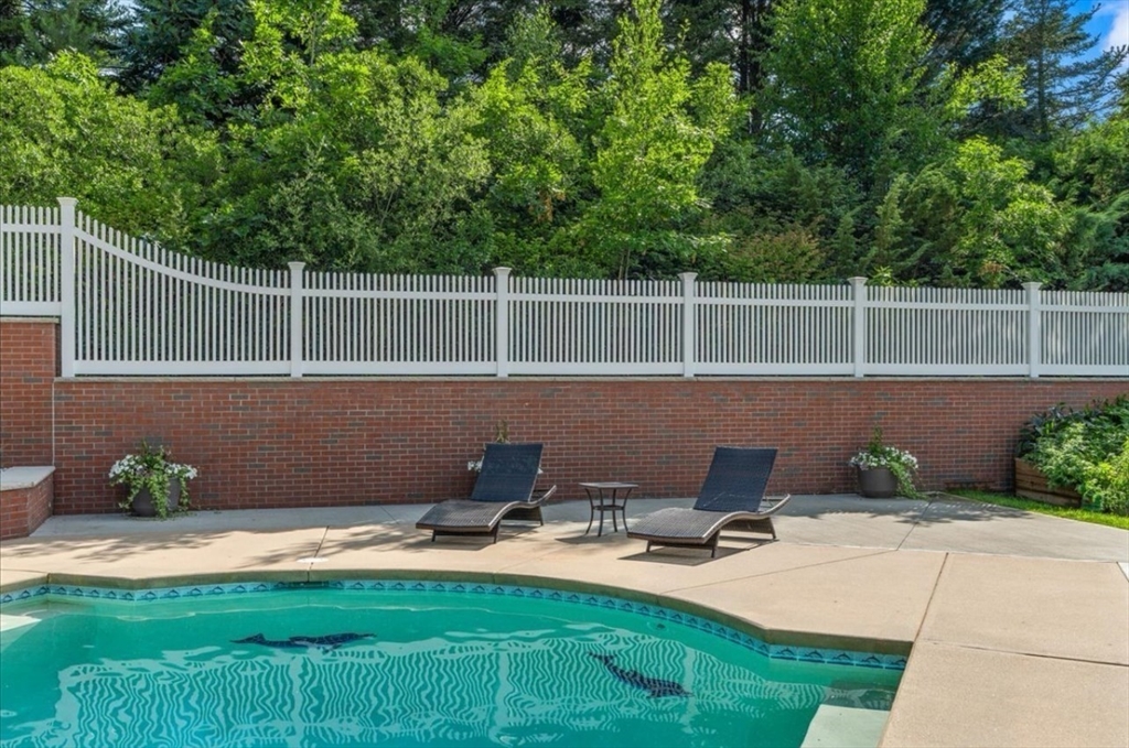 256 Hillcrest Road Marshfield, MA 02050 - Photo 35 of 42 Gallery Image 35
