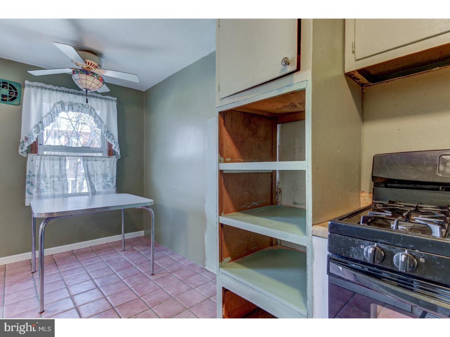 966 Grant Road Folcroft, PA 19032 - Photo 13 of 19