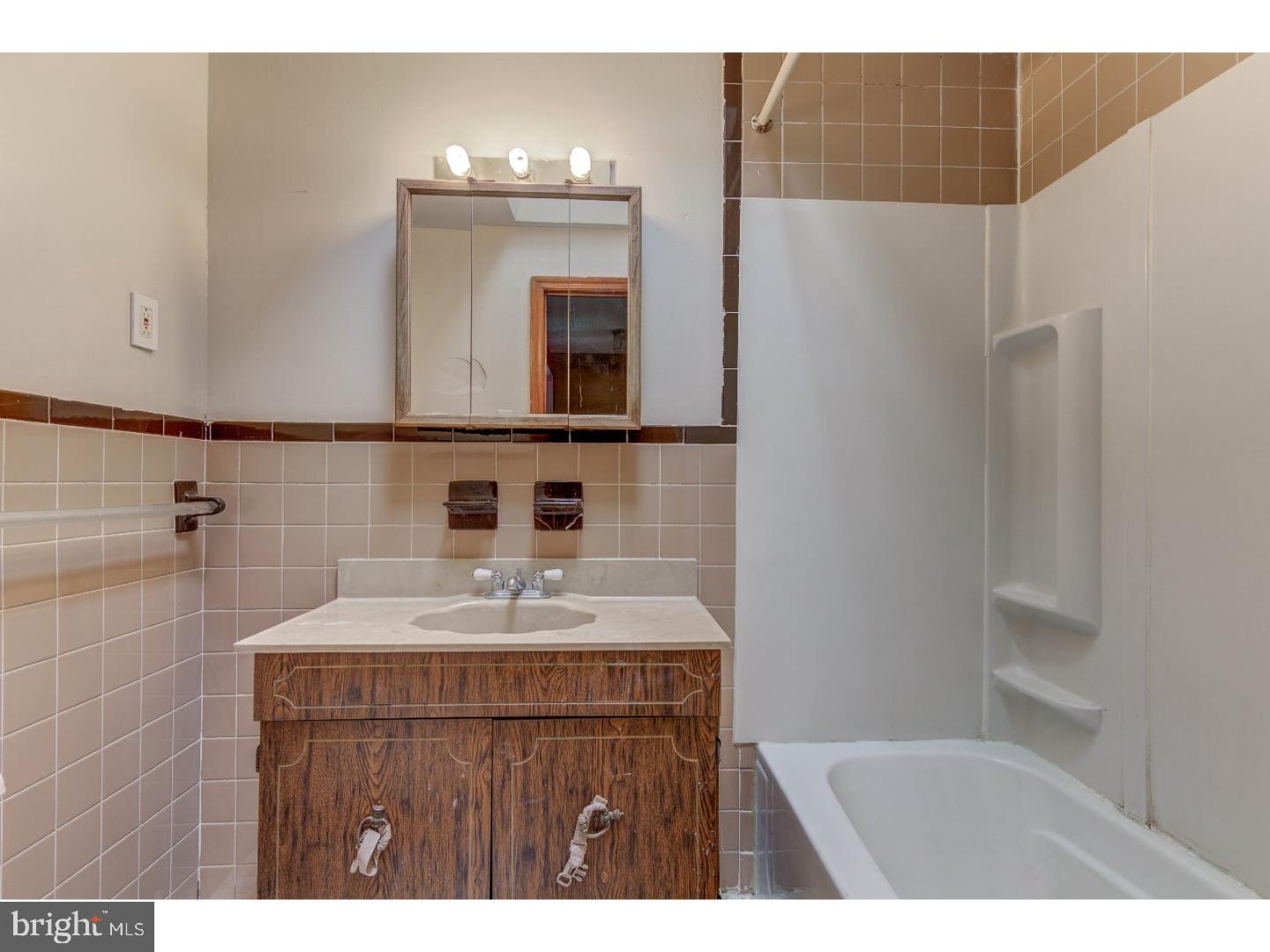 966 Grant Road Folcroft, PA 19032 - Photo 18 of 19