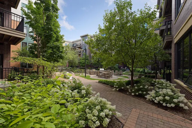 $325,000 | 3707 Grand Way, Unit 213, St. Louis Park, MN 55416