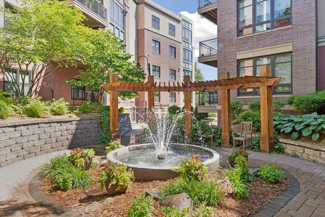 $325,000 | 3707 Grand Way, Unit 213, St. Louis Park, MN 55416