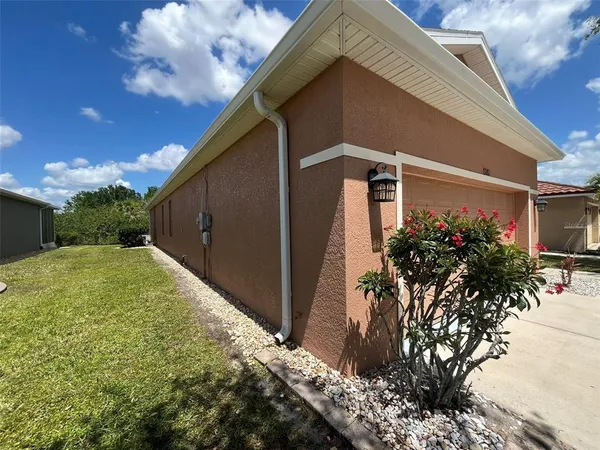 $1,950 | 13282 Southwest Pembroke Circle North, Lake Suzy, FL 34269