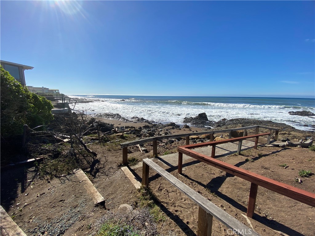395 Ivar Street Cambria, CA 93428 - Photo 16 of 21 a view of a sky from a balcony