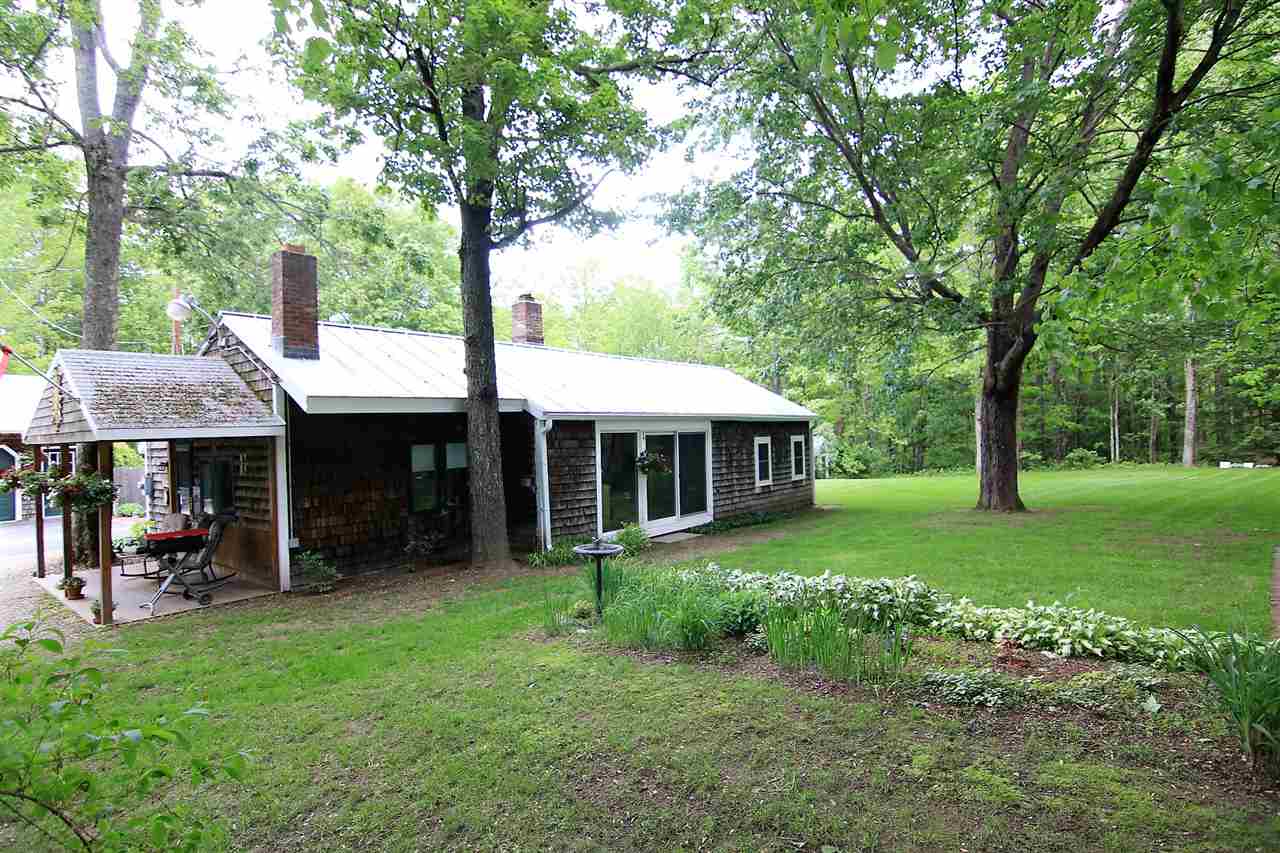 170 W Road Canterbury, NH 03224 - Photo 2 of 39