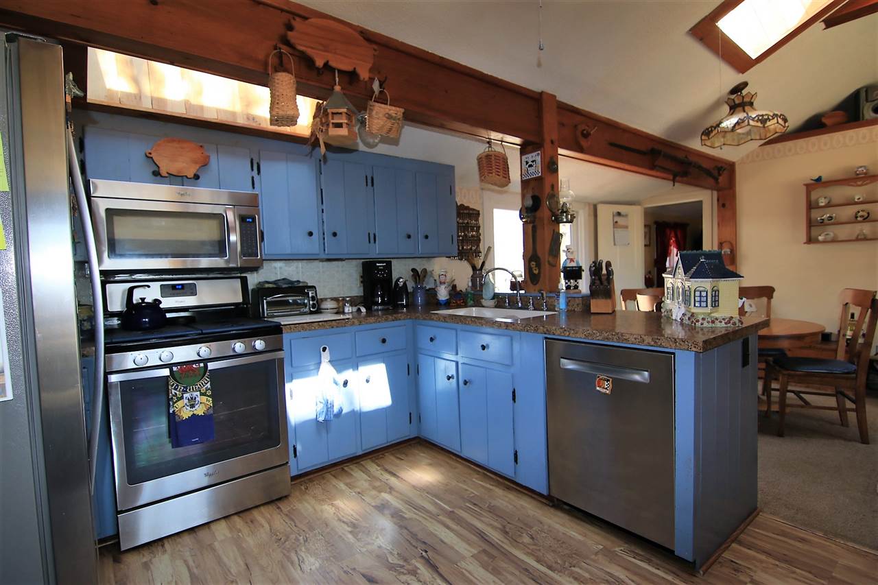170 W Road Canterbury, NH 03224 - Photo 8 of 39