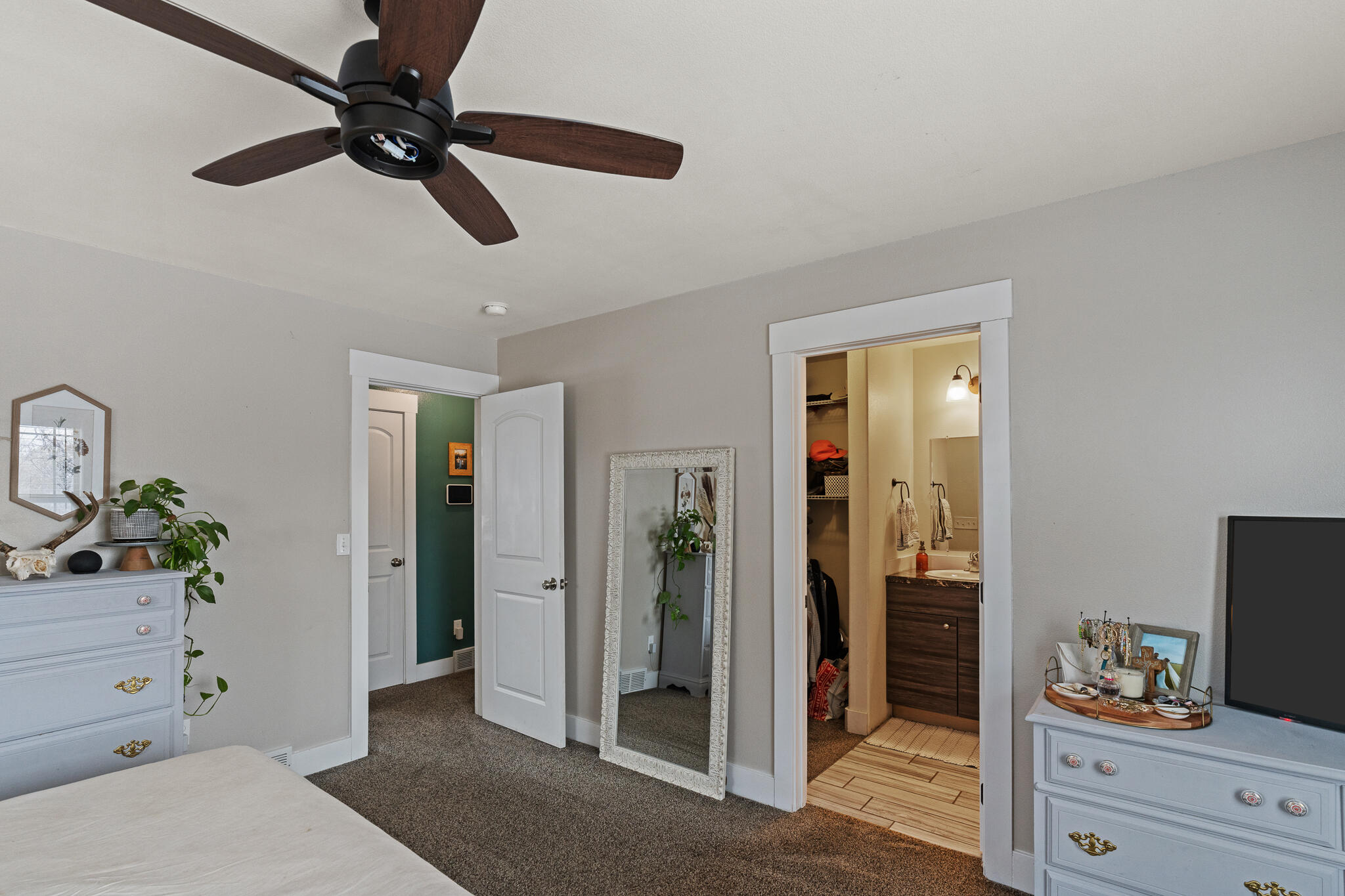 612 Heather Lane Ranchester, WY 82839 - Photo 35 of 45 Primary Bedroom 3