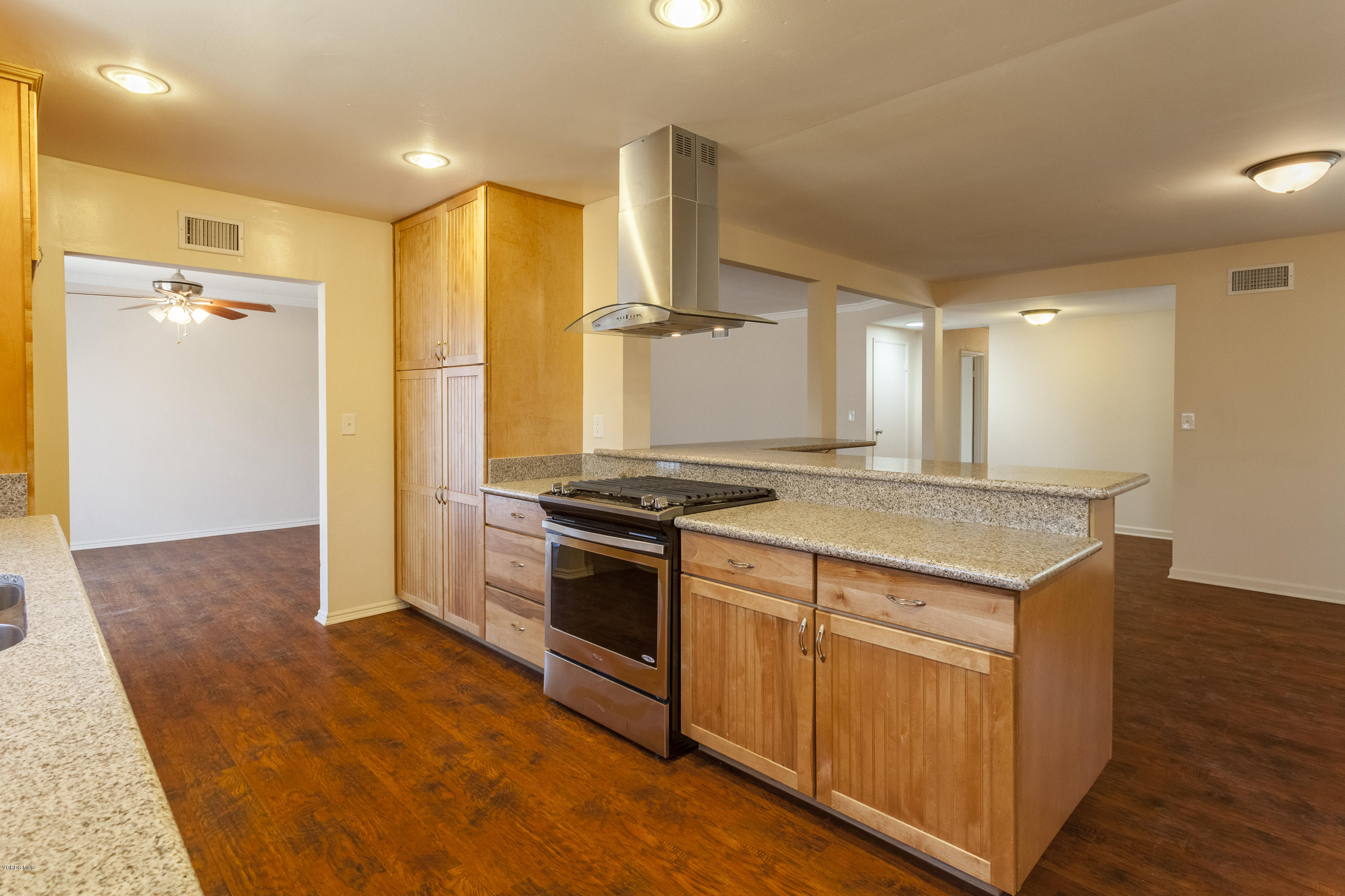 5347 Katherine Street Simi Valley, CA 93063 - Photo 8 of 24 Katherine_Hi-8