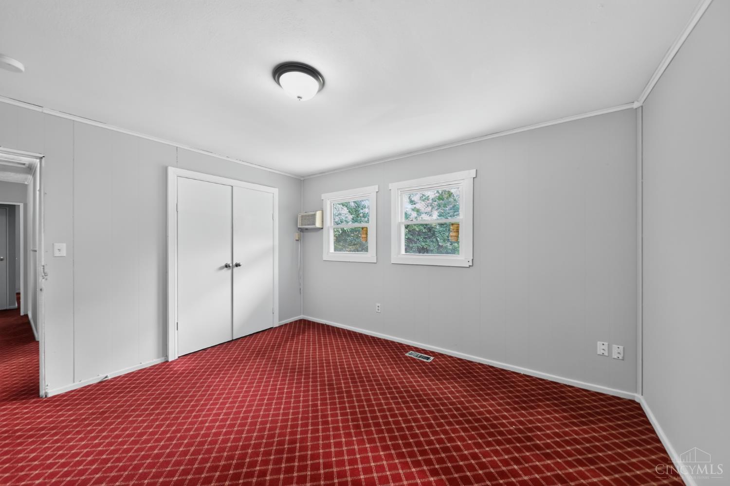 9670 Pippin Road Cincinnati, OH 45231 - Photo 16 of 30