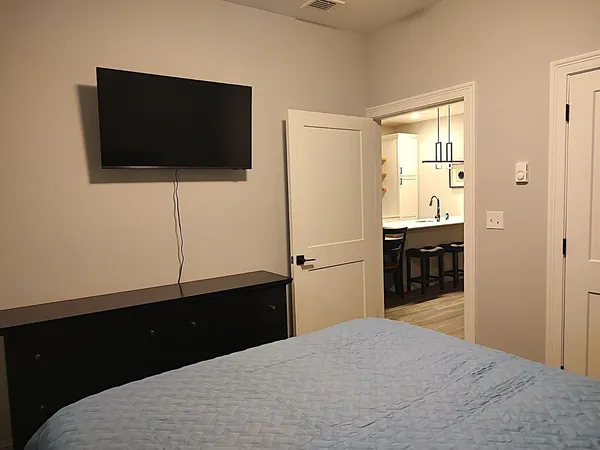 $3,000 | 25 Lowell Street, Unit 106, Manchester, NH 03101