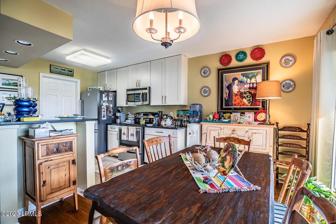2007 Bluff Villas Road St. Helena Island, SC 29920 - Photo 11 of 47 11 Dining