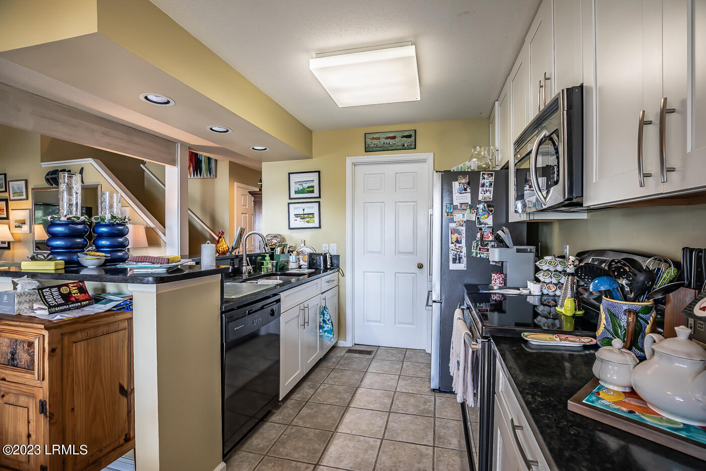 2007 Bluff Villas Road St. Helena Island, SC 29920 - Photo 16 of 47 16 Kitchen