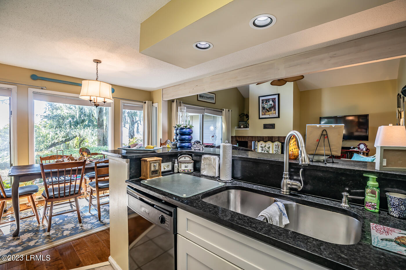 2007 Bluff Villas Road St. Helena Island, SC 29920 - Photo 17 of 47 17 Kitchen