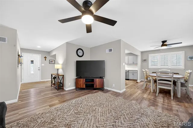 $299,900 | 2602 West Adams Street, St. Charles, MO 63301