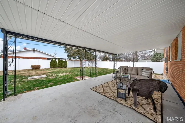 $299,900 | 2602 West Adams Street, St. Charles, MO 63301