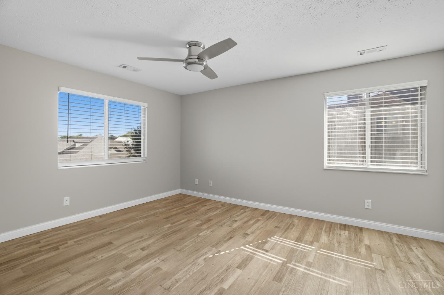 11565 Regency Square Court, Unit 9 Cincinnati, OH 45231 - Photo 7 of 20