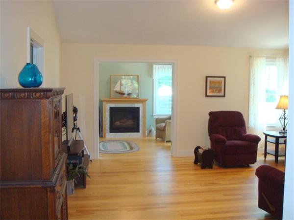 22 Pomeroy Meadow Road, Unit 3 Southampton, MA 01073 - Photo 6 of 21 Gallery Image 6