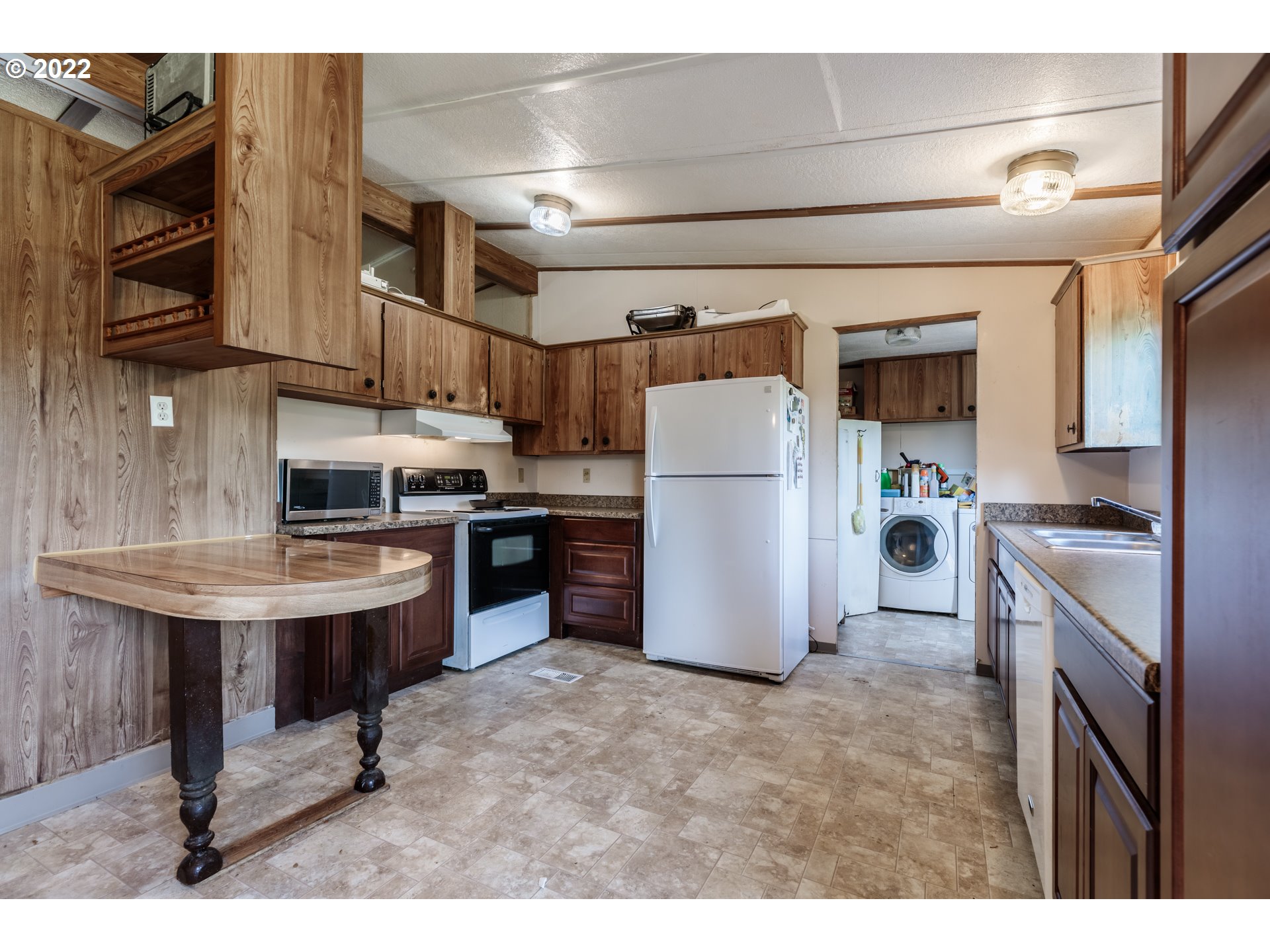 57515 Old Portland Road Warren, OR 97053 - Photo 8 of 18 Kitchen