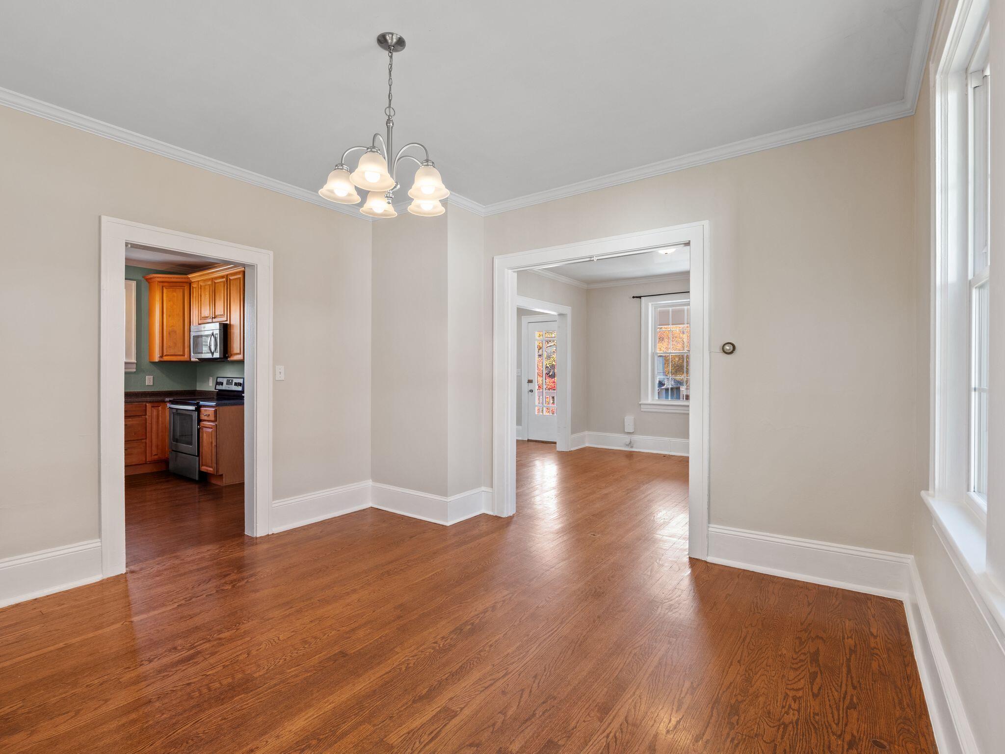 1005 Howbert Avenue Southwest Roanoke, VA 24015 - Photo 14 of 35 15-1005 Howbert Ave SW-MFW Media