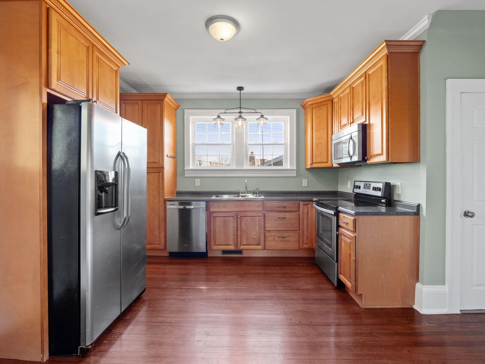 1005 Howbert Avenue Southwest Roanoke, VA 24015 - Photo 15 of 35 16-1005 Howbert Ave SW-MFW Media