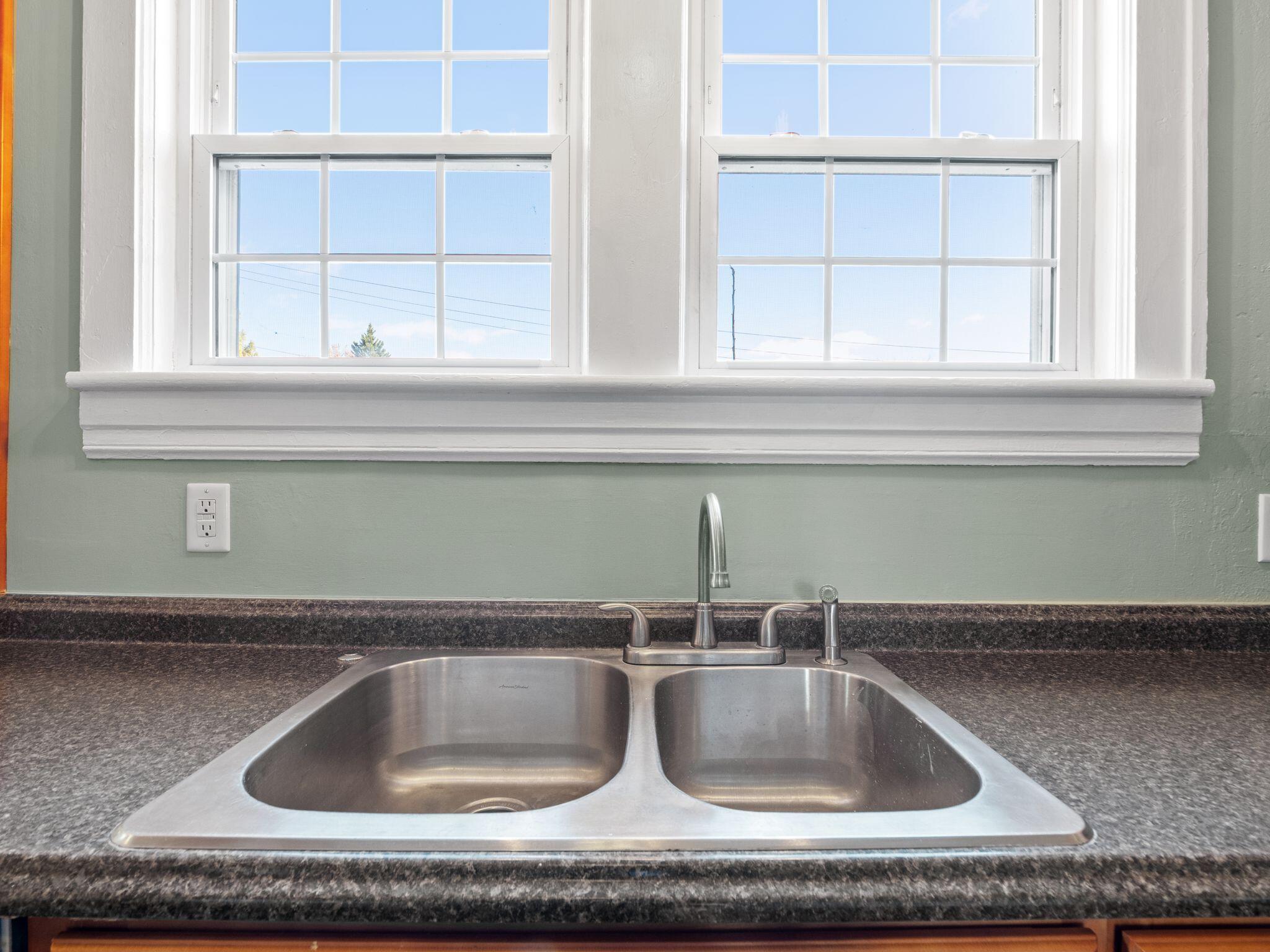 1005 Howbert Avenue Southwest Roanoke, VA 24015 - Photo 16 of 35 17-1005 Howbert Ave SW-MFW Media