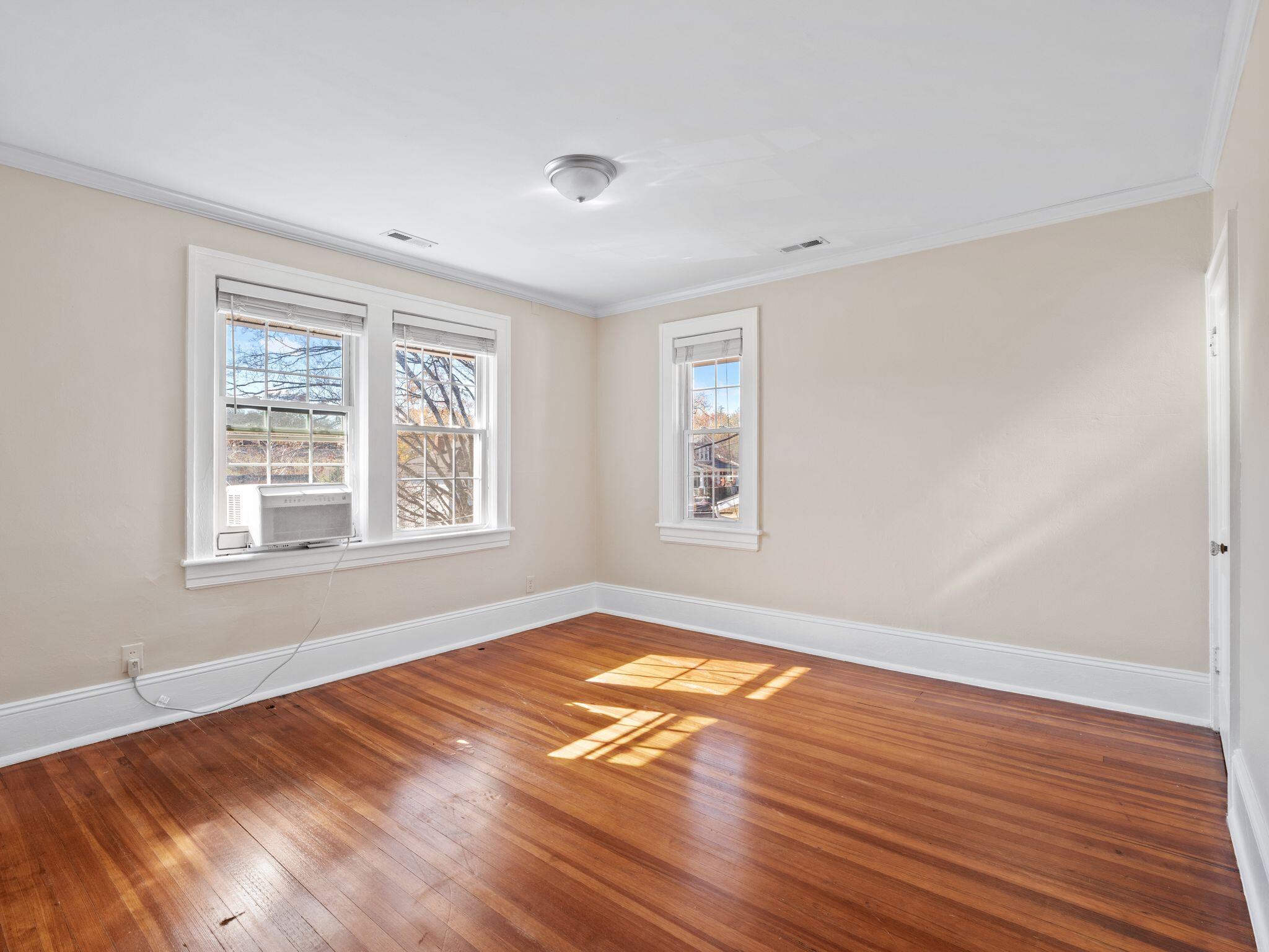 1005 Howbert Avenue Southwest Roanoke, VA 24015 - Photo 29 of 35 30-1005 Howbert Ave SW-MFW Media