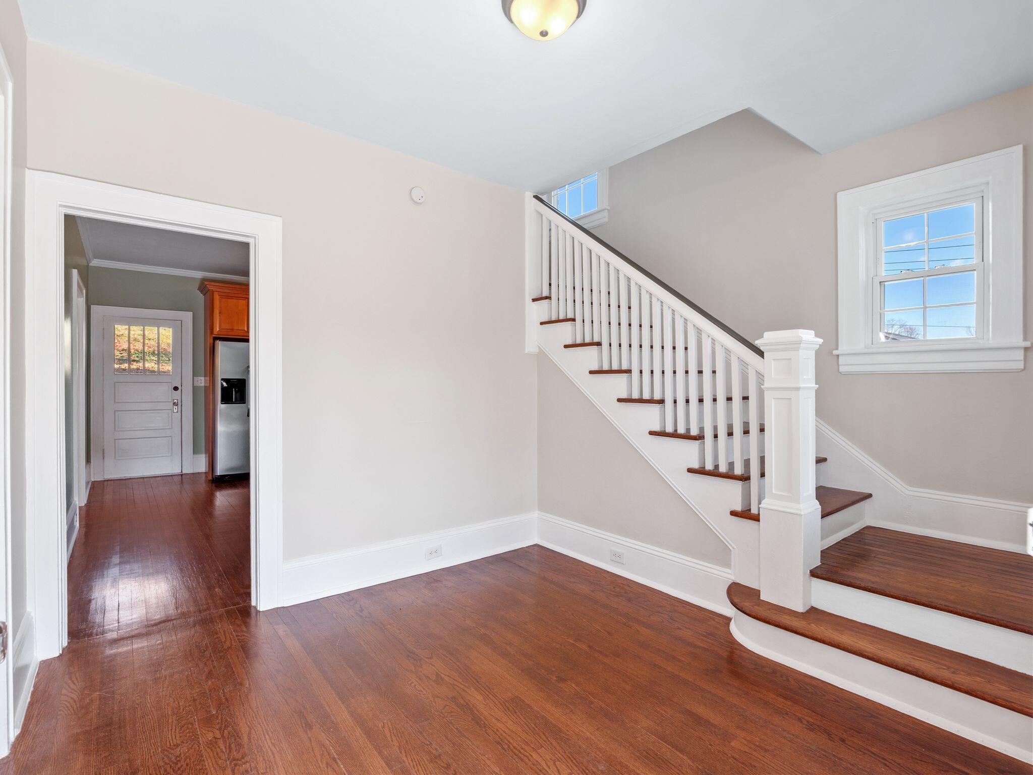 1005 Howbert Avenue Southwest Roanoke, VA 24015 - Photo 7 of 35 08-1005 Howbert Ave SW-MFW Media