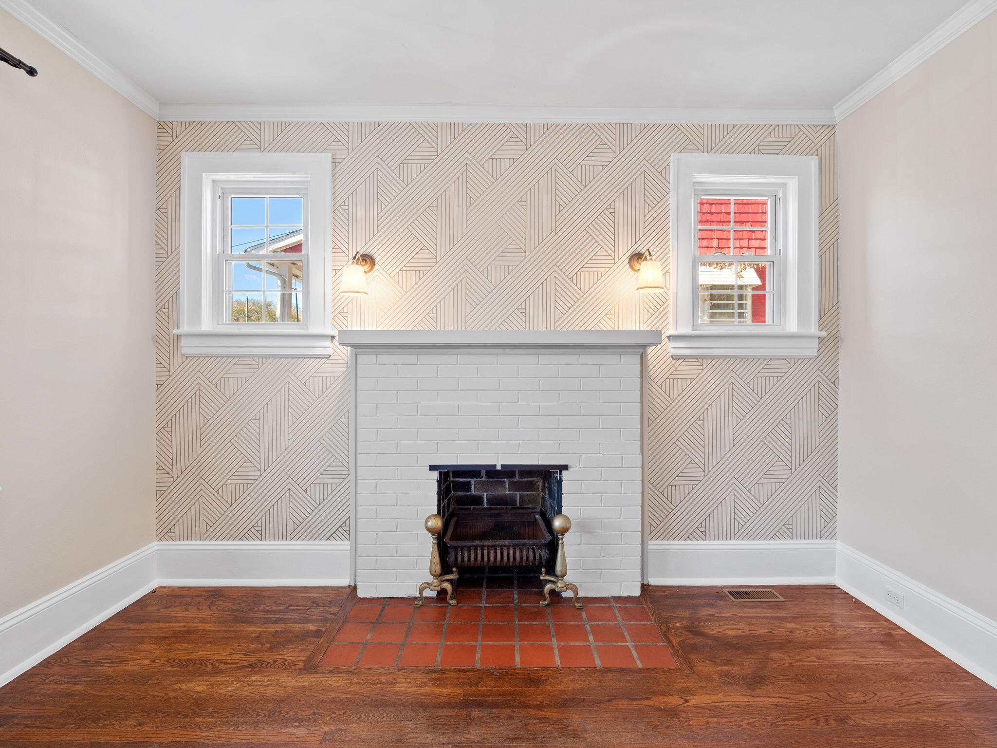 1005 Howbert Avenue Southwest Roanoke, VA 24015 - Photo 9 of 35 10-1005 Howbert Ave SW-MFW Media