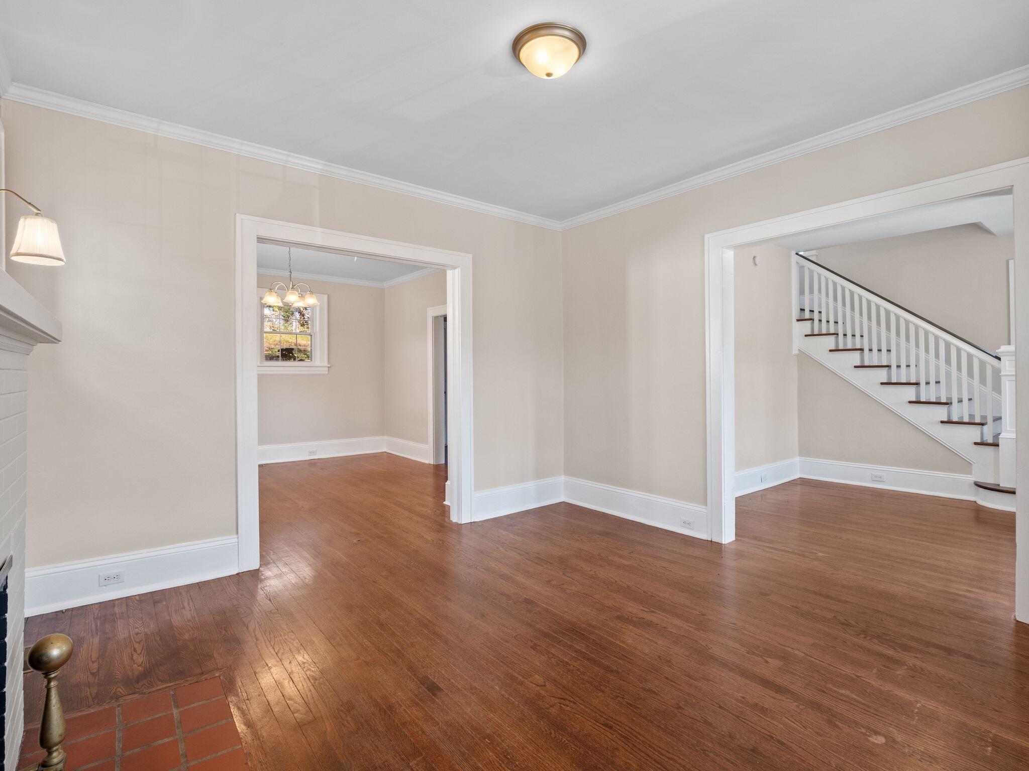 1005 Howbert Avenue Southwest Roanoke, VA 24015 - Photo 10 of 35 11-1005 Howbert Ave SW-MFW Media