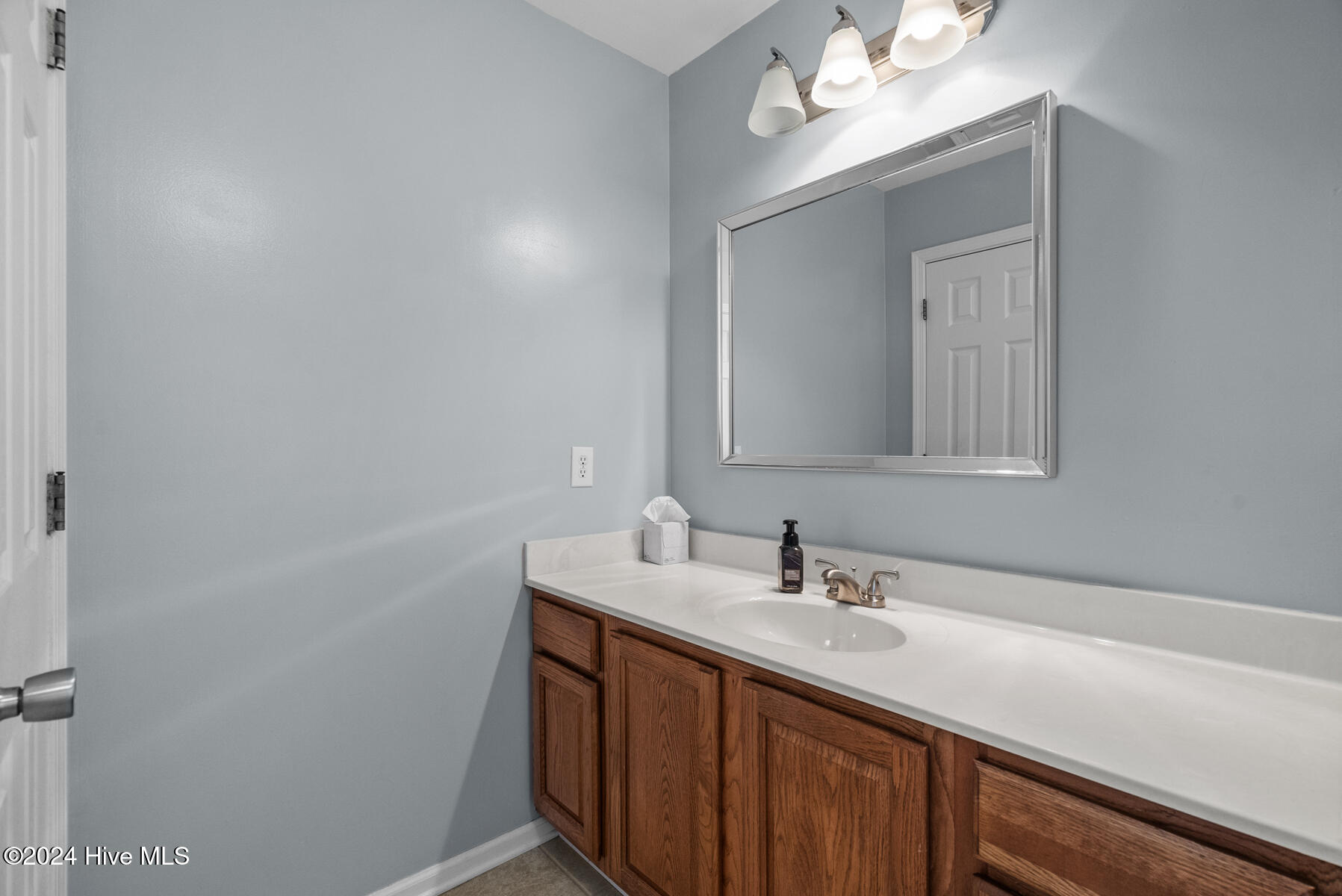 104 Thomas Point Road Shiloh, NC 27974 - Photo 28 of 54 Hall Bath