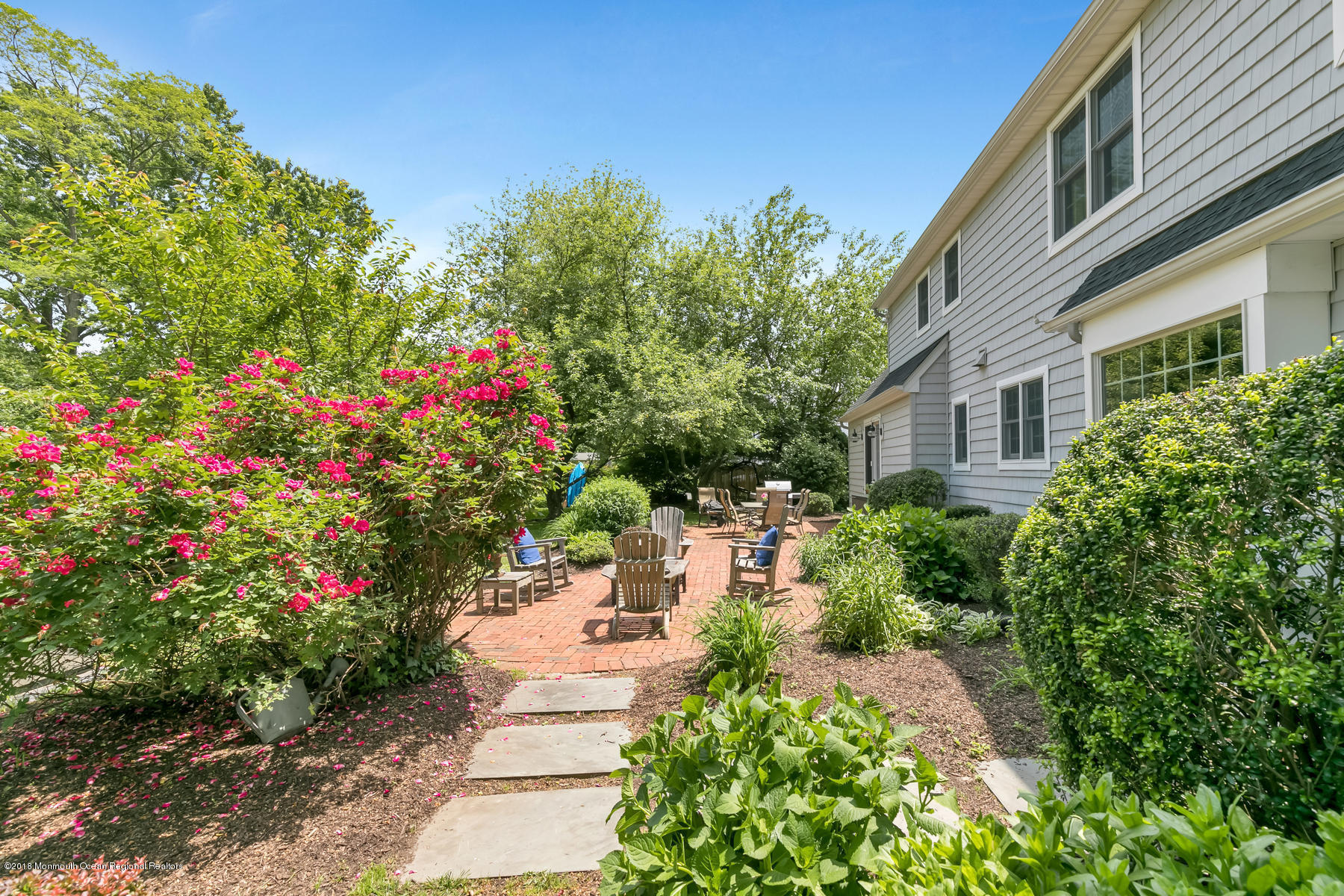 17 Riverside Drive Rumson, NJ 07760 - Photo 27 of 39 Let's Go Outside!
