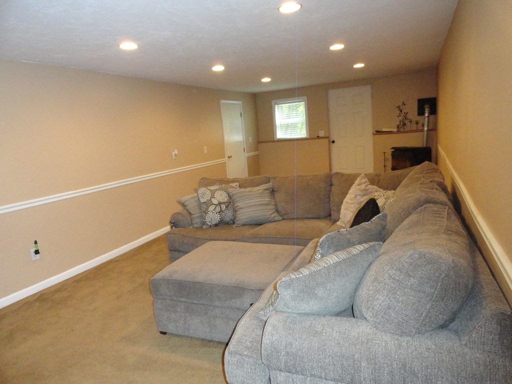 4 Hardy Road Ashburnham, MA 01430 - Photo 18 of 19