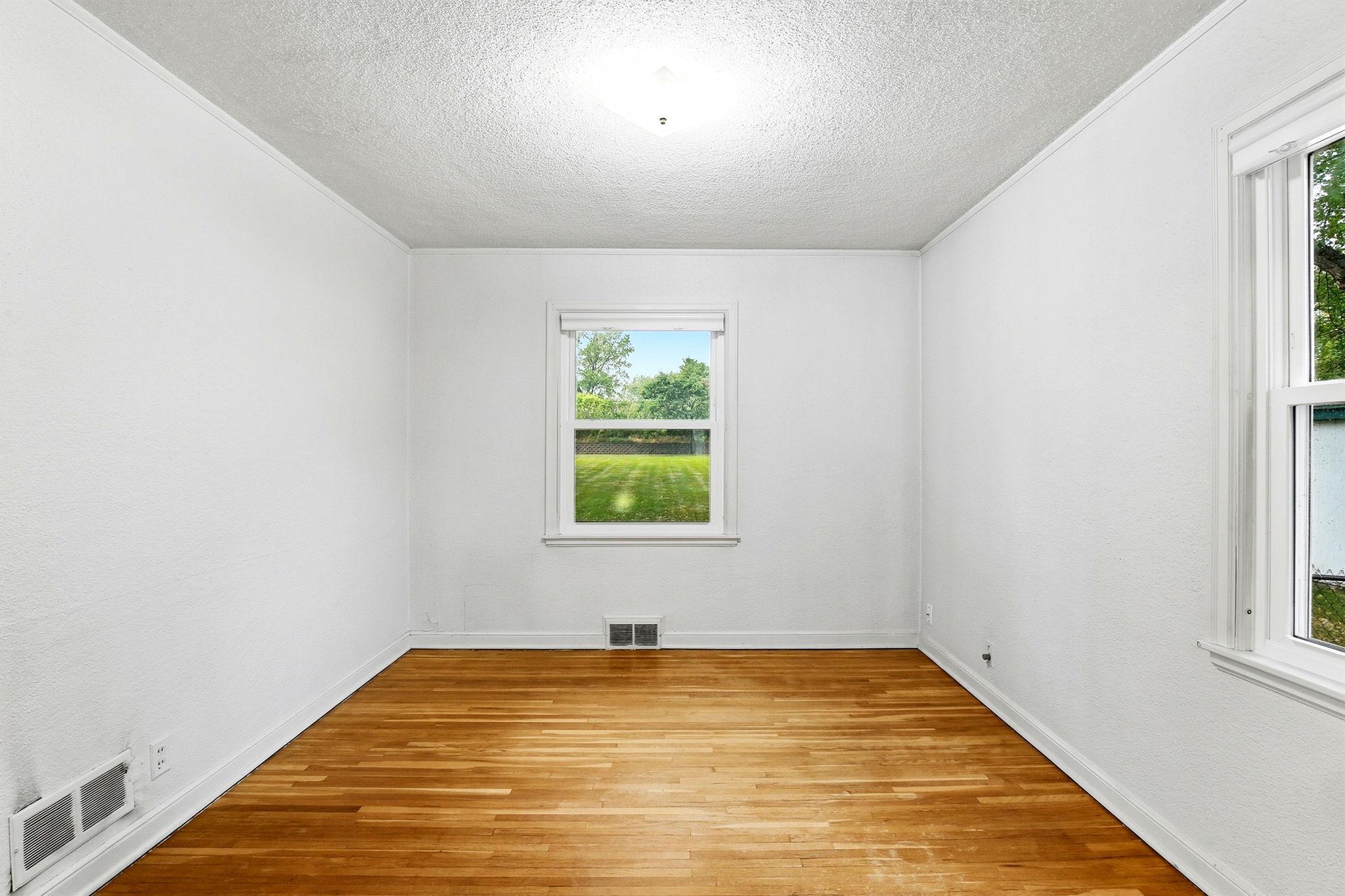 6728 West River Road Brooklyn Center, MN 55430 - Photo 12 of 32 Gallery Image 12