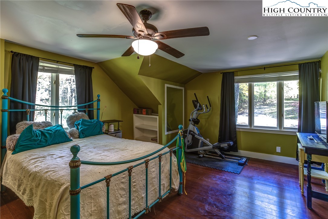 984 7 Oaks Road Boone, NC 28607 - Photo 17 of 36 Gallery Image 17