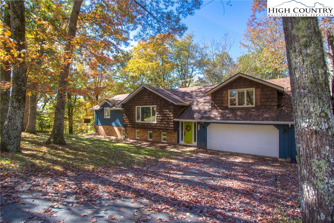 984 7 Oaks Road Boone, NC 28607 - Photo 2 of 36 Gallery Image 2