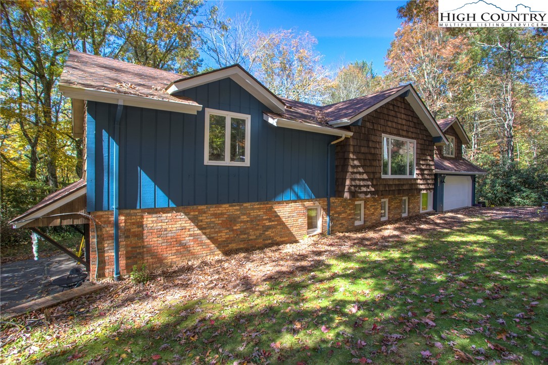 984 7 Oaks Road Boone, NC 28607 - Photo 31 of 36 Gallery Image 31