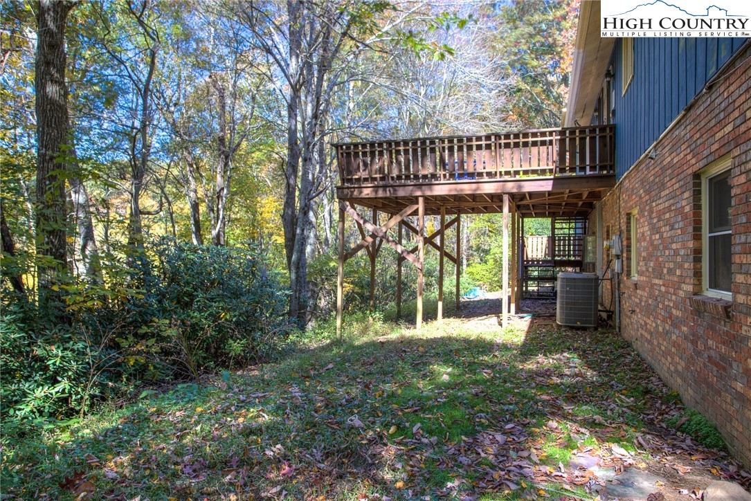 984 7 Oaks Road Boone, NC 28607 - Photo 4 of 36 Gallery Image 4