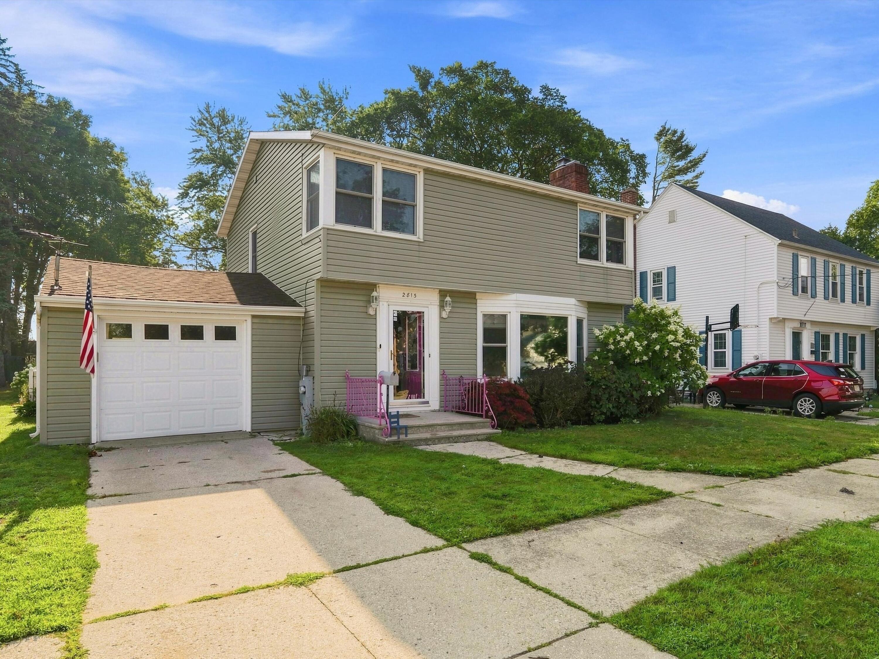 2815 School Street Two Rivers, WI 54241 - Photo 1 of 22 Front