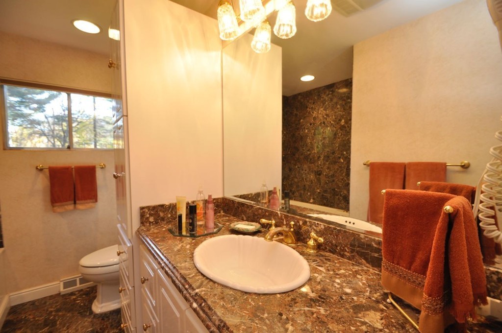 81 Bourque Road Lynnfield, MA 01940 - Photo 18 of 24 Gallery Image 18
