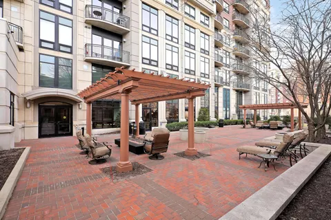 $369,900 | 500 East Grant Street, Unit 707, Minneapolis, MN 55404