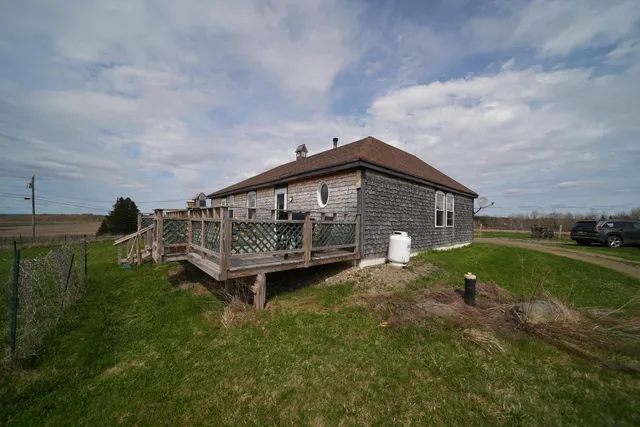 $181,000 | 899 Golden Ridge Road, Sherman, ME 04776