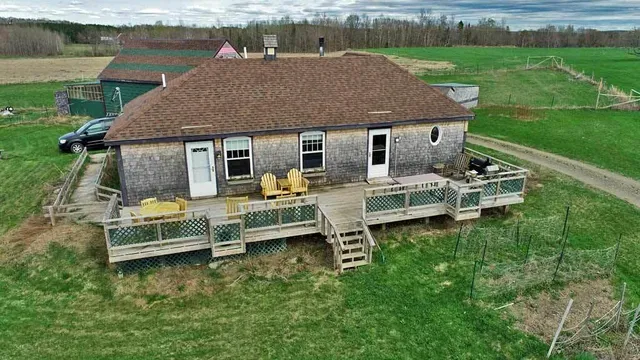 $181,000 | 899 Golden Ridge Road, Sherman, ME 04776